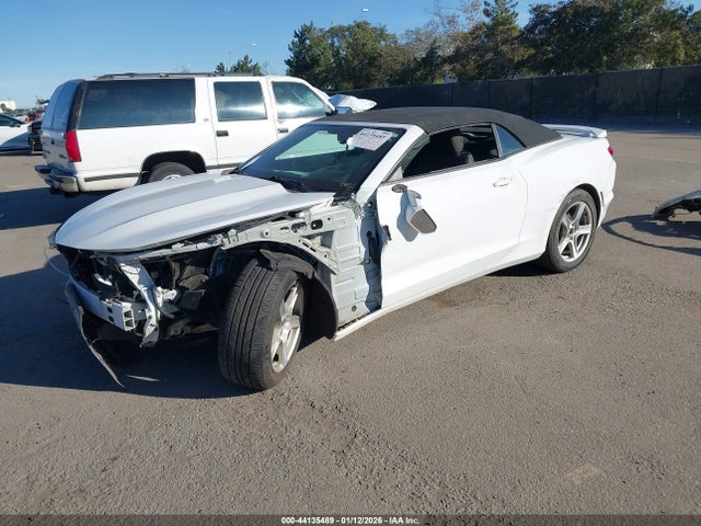 1G1FB3DS0L0110657 Chevrolet Camaro Rwd 1lt