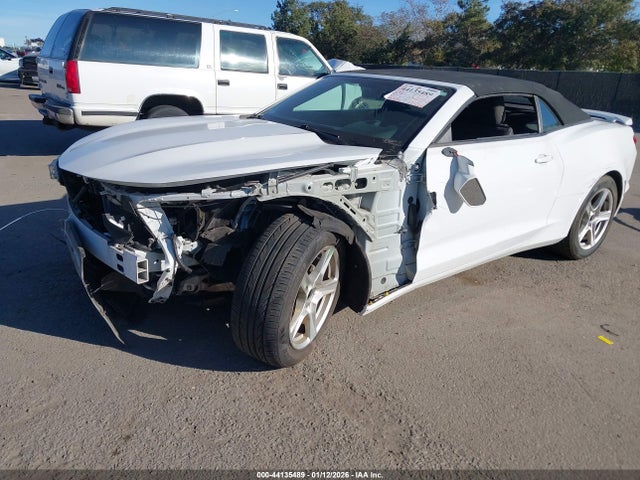 1G1FB3DS0L0110657 Chevrolet Camaro Rwd 1lt