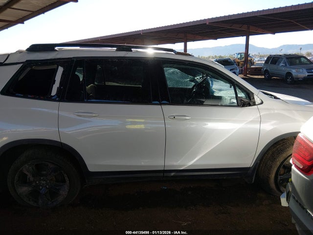 Honda Passport Awd Elite 2020 5FNYF8H09LB013713 Image 13