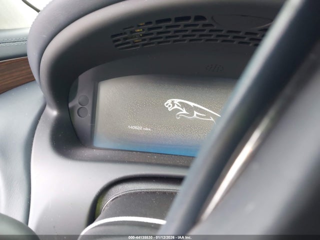 2011 JAGUAR XJ SAJWA2GBXBLV18131 Photo 6