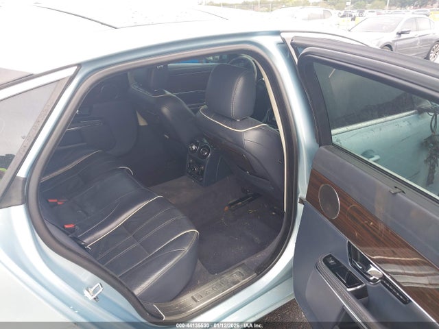 2011 JAGUAR XJ SAJWA2GBXBLV18131 Photo 7