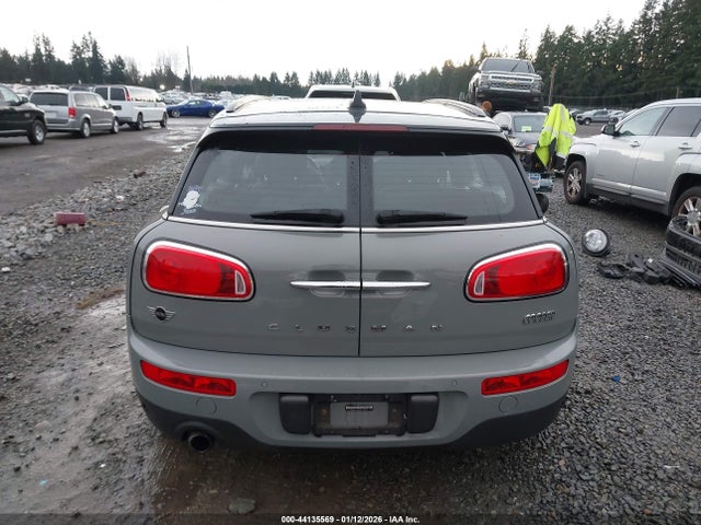 Mini Clubman Cooper 2019 WMWLU1C54K2F29800 Image 17