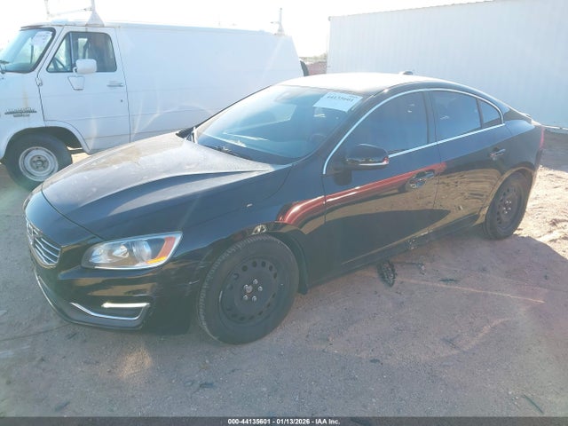 Volvo S60 T5 Premier 2015 YV126MFB4F1299836 Image 2