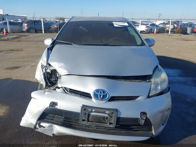 Toyota Prius Two 2015 JTDKN3DU6F1979440 Image 12