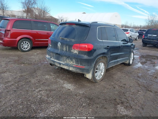 WVGBV7AX7FW543524 Volkswagen TIGUAN SE