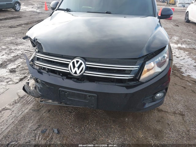 WVGBV7AX7FW543524 Volkswagen TIGUAN SE