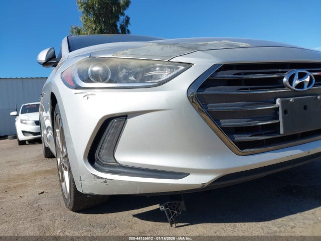 5NPD84LF0HH035640 Hyundai Elantra Limited
