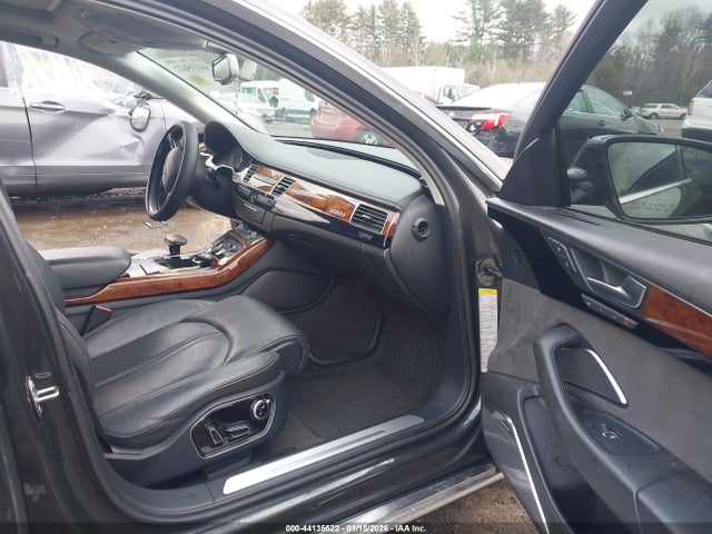 2011 AUDI A8 L WAURVAFD4BN004662 Photo 4