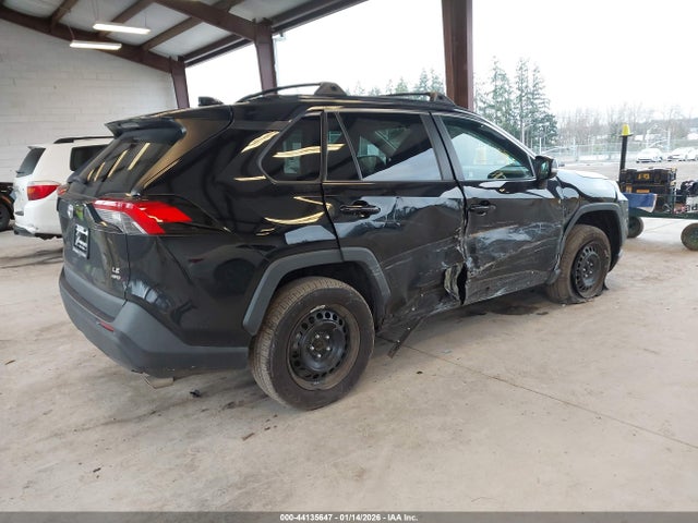Toyota RAV4 LE 2021 2T3G1RFV7MC169423 Image 4