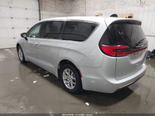 2024 CHRYSLER PACIFICA 2C4RC1BG3RR162108 Photo 2