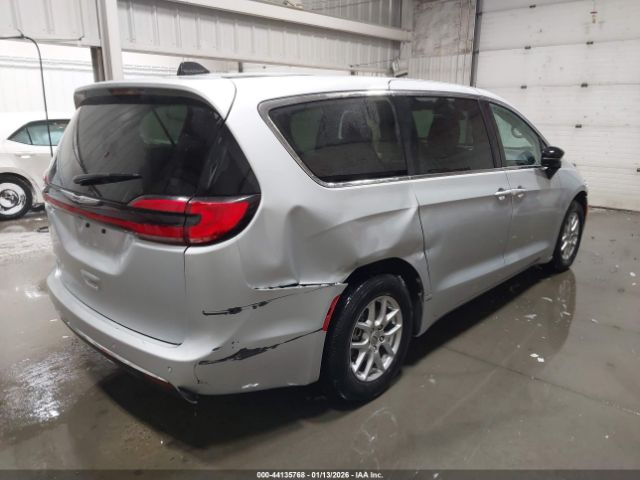 2024 CHRYSLER PACIFICA 2C4RC1BG3RR162108 Photo 3