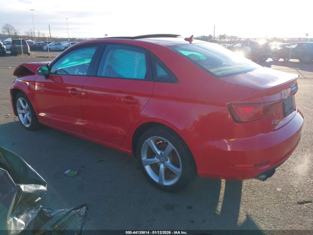 2015 AUDI A3 WAUACGFF9F1029772 Photo 2