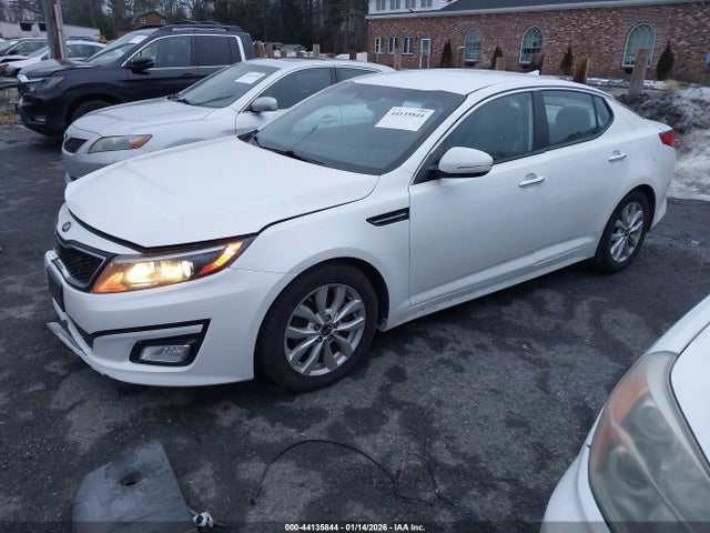 KIA Optima Lx 2015 KNAGM4A71F5615199 Image 2