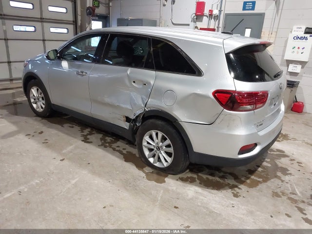 KIA Sorento 2.4l L 2019 5XYPG4A39KG595387 Image 3
