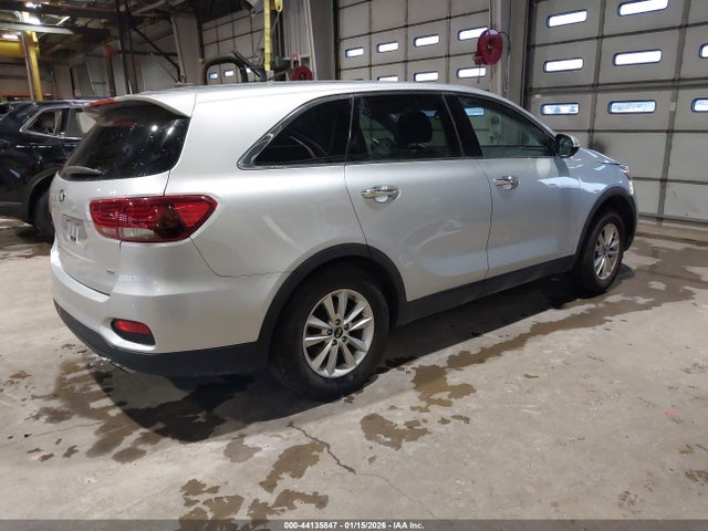 KIA Sorento 2.4l L 2019 5XYPG4A39KG595387 Image 4