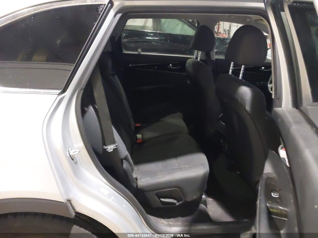 KIA Sorento 2.4l L 2019 5XYPG4A39KG595387 Image 8