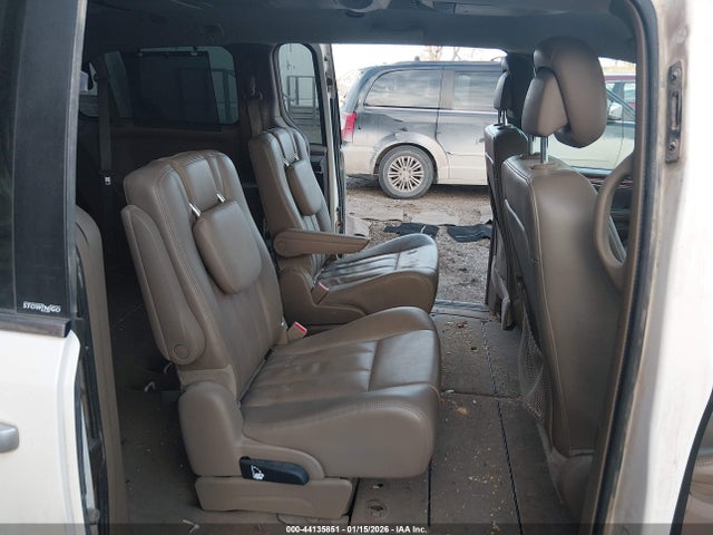 Продажа на аукционе авто 2013 Chrysler Town & Country Touring-l, vin: 2C4RC1CG2DR565651, номер лота: 44135851