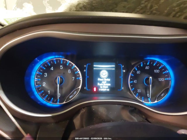 44135852 :رقم المزاد ، 2C4RC1BG7KR547984 vin ، 2019 Chrysler Pacifica Touring L مزاد بيع