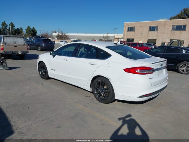 3FA6P0LU6JR115861 Ford Fusion Hybrid Se