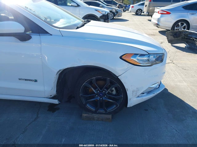 3FA6P0LU6JR115861 Ford Fusion Hybrid Se