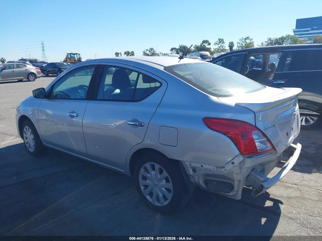 3N1CN7APXJK429405 Nissan Versa 1.6 Sv