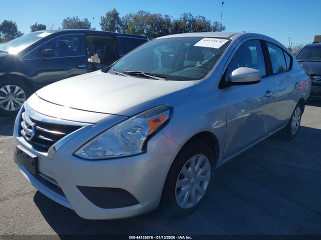 3N1CN7APXJK429405 Nissan Versa 1.6 Sv