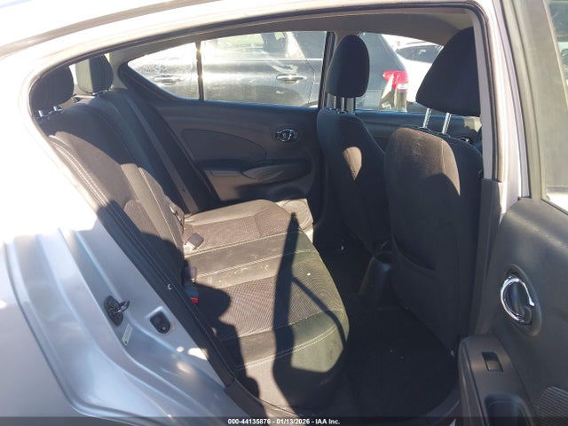 3N1CN7APXJK429405 Nissan Versa 1.6 Sv