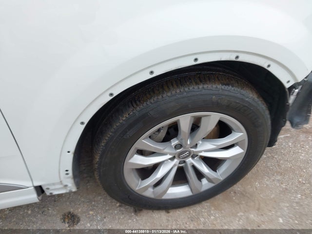 2017 AUDI Q7 WA1LAAF72HD028000 Photo 5