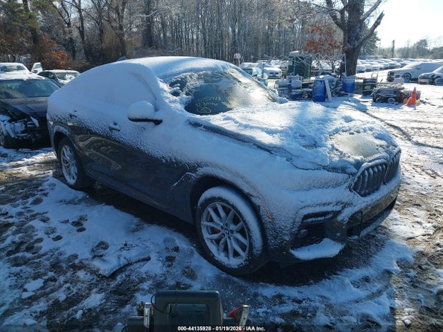 2022 BMW X6 5UXCY6C01N9K82817