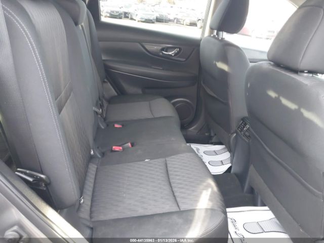 2018 NISSAN ROGUE KNMAT2MTXJP588591 Photo 7