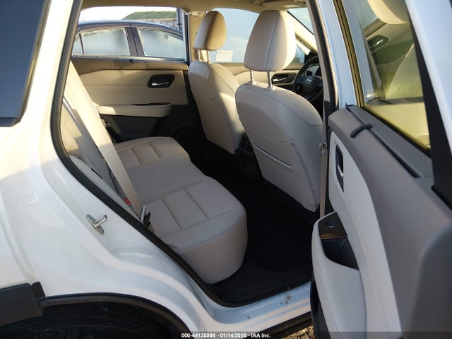 JN8BT3CBXSW148692 Nissan Rogue Sl Intelligent Awd
