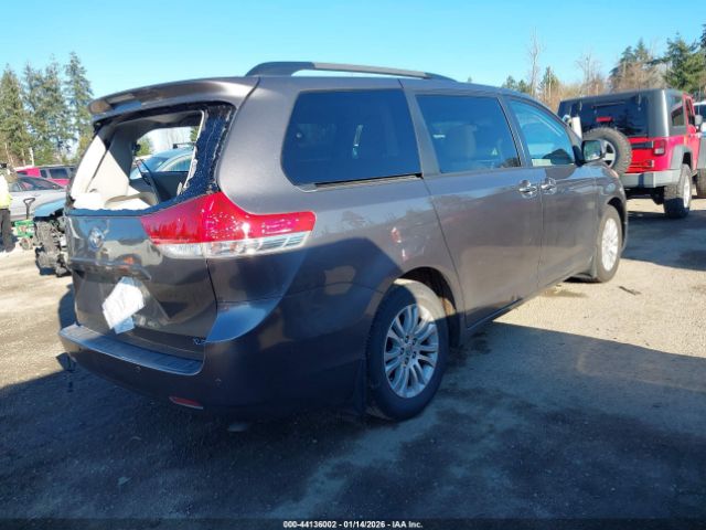 2014 TOYOTA SIENNA 5TDYK3DC6ES485381 Photo 3