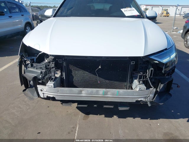 2019 AUDI Q8 WA1BVAF18KD035343 Photo 5