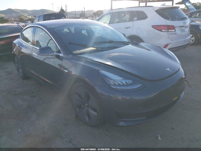2018 TESLA MODEL 3 5YJ3E1EA8JF123800 Photo 0