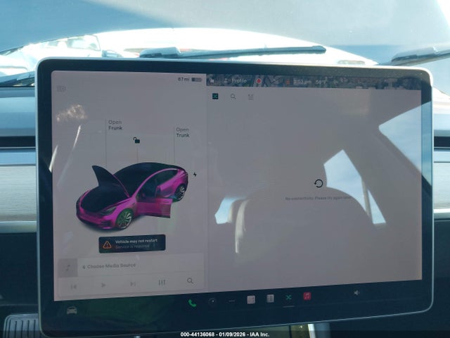 Tesla Model 3 Long Range/mid Range 2018 5YJ3E1EA8JF123800 Image 17