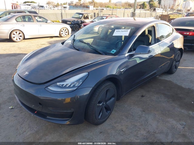 2018 TESLA MODEL 3 5YJ3E1EA8JF123800 Photo 1