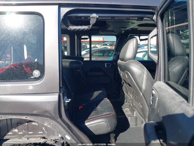 1C4HJXFG5JW292515 Jeep Wrangler Unlimited Rubicon 4x4