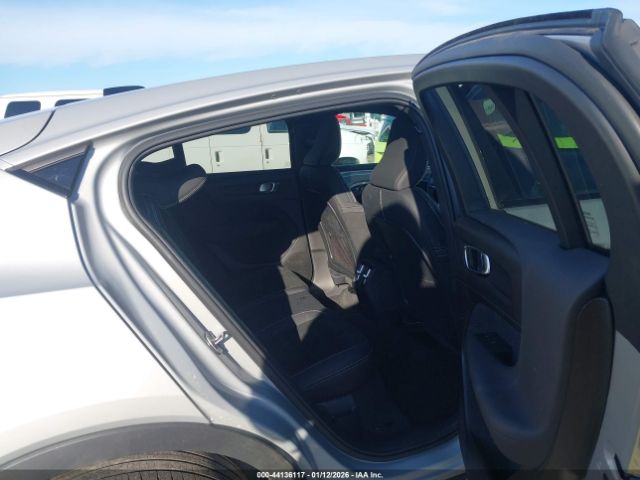2023 VOLVO C40 RECHARGE PURE ELECTRIC YV4ED3GM9P2062478 Photo 7