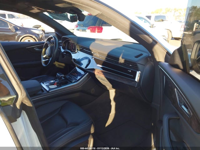 2019 AUDI Q8 WA1EVAF1XKD030755 Photo 4
