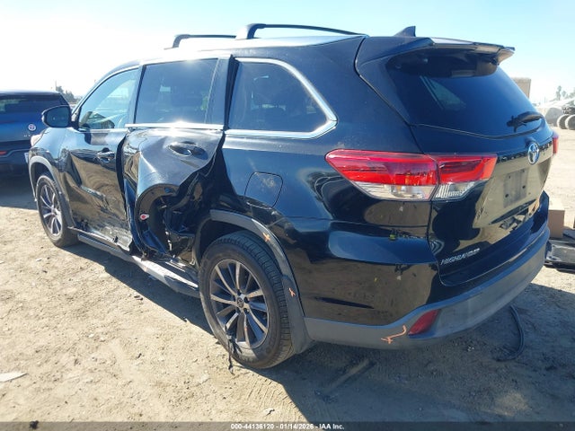 5TDKZRFH7KS307617 Toyota Highlander Xle
