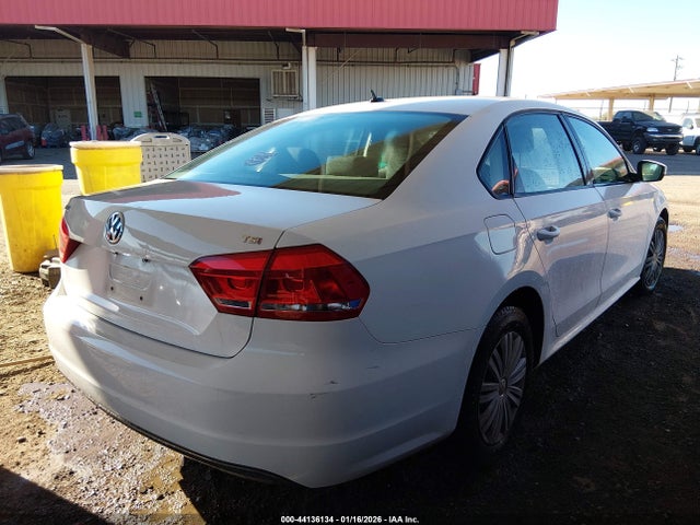 Volkswagen Passat 1.8t S 2015 1VWAT7A31FC077221 Image 4