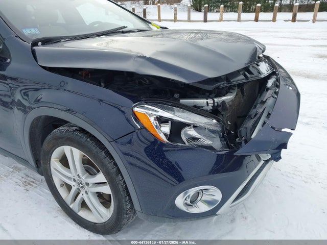 WDCTG4GB7JJ403177 Mercedes-Benz Gla 250 4matic