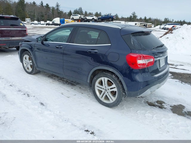 2018 MERCEDES-BENZ GLA 250 WDCTG4GB7JJ403177 Photo 2