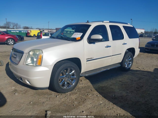 44136192 :رقم المزاد ، 1GKS1EEF7BR378240 vin ، 2011 Gmc Yukon Denali مزاد بيع