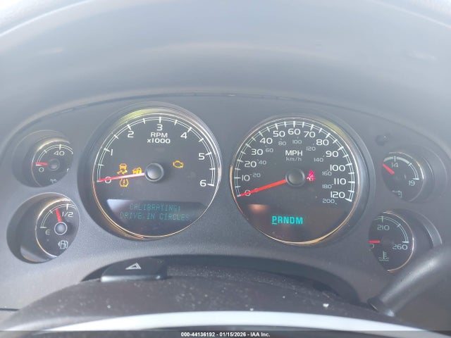 44136192 :رقم المزاد ، 1GKS1EEF7BR378240 vin ، 2011 Gmc Yukon Denali مزاد بيع