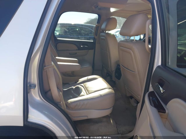 44136192 :رقم المزاد ، 1GKS1EEF7BR378240 vin ، 2011 Gmc Yukon Denali مزاد بيع