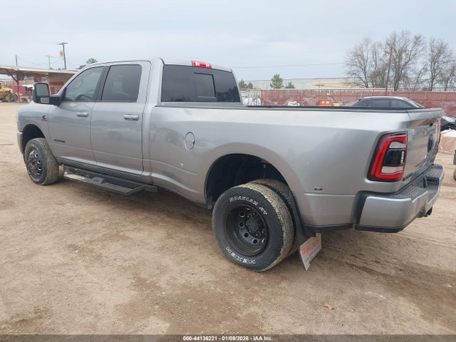 RAM 3500 2024 3C63RRJL7RG166158 Image 3