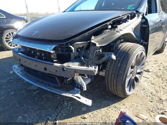 2024 TESLA MODEL Y 7SAYGDEF2RA264368 Photo 5