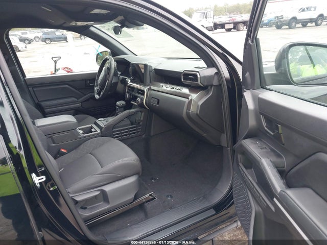 Продаж на аукціоні авто 2025 Toyota Tacoma Sr5, vin: 3TMKB5FNXSM041156, номер лоту: 44136266