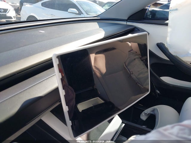 Tesla Model 3 Performance All-wheel Drive 2024 5YJ3E1ET1RF788499 Image 16